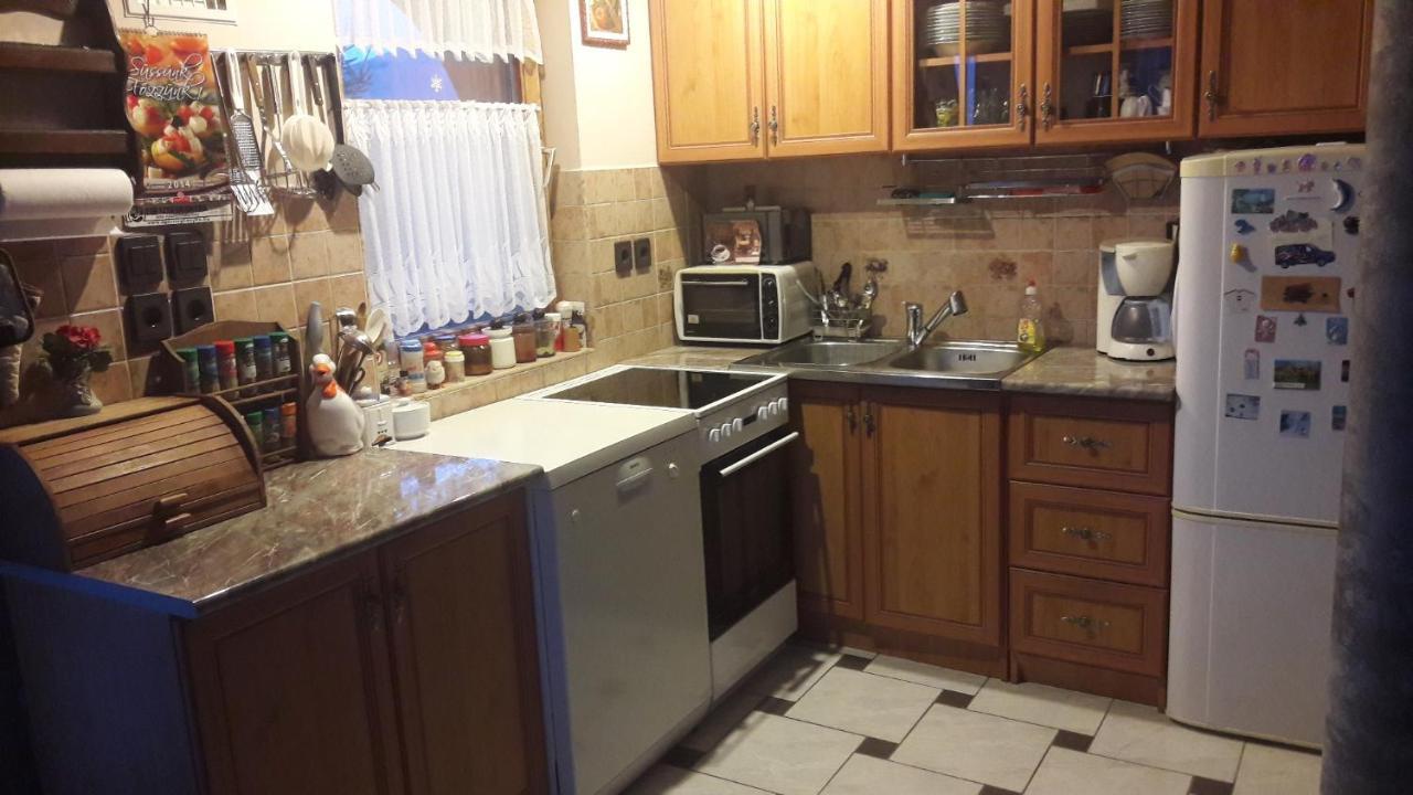 Csilla Nyaralo Villa Szentendre Buitenkant foto